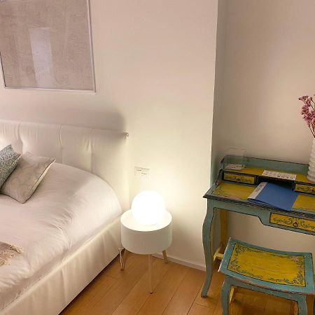 Repubblica One Room Apartment Milan Luaran gambar