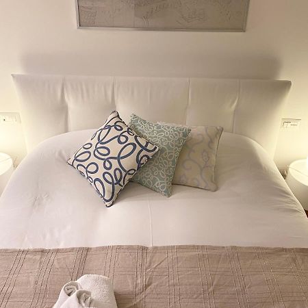 Repubblica One Room Apartment Milan Luaran gambar