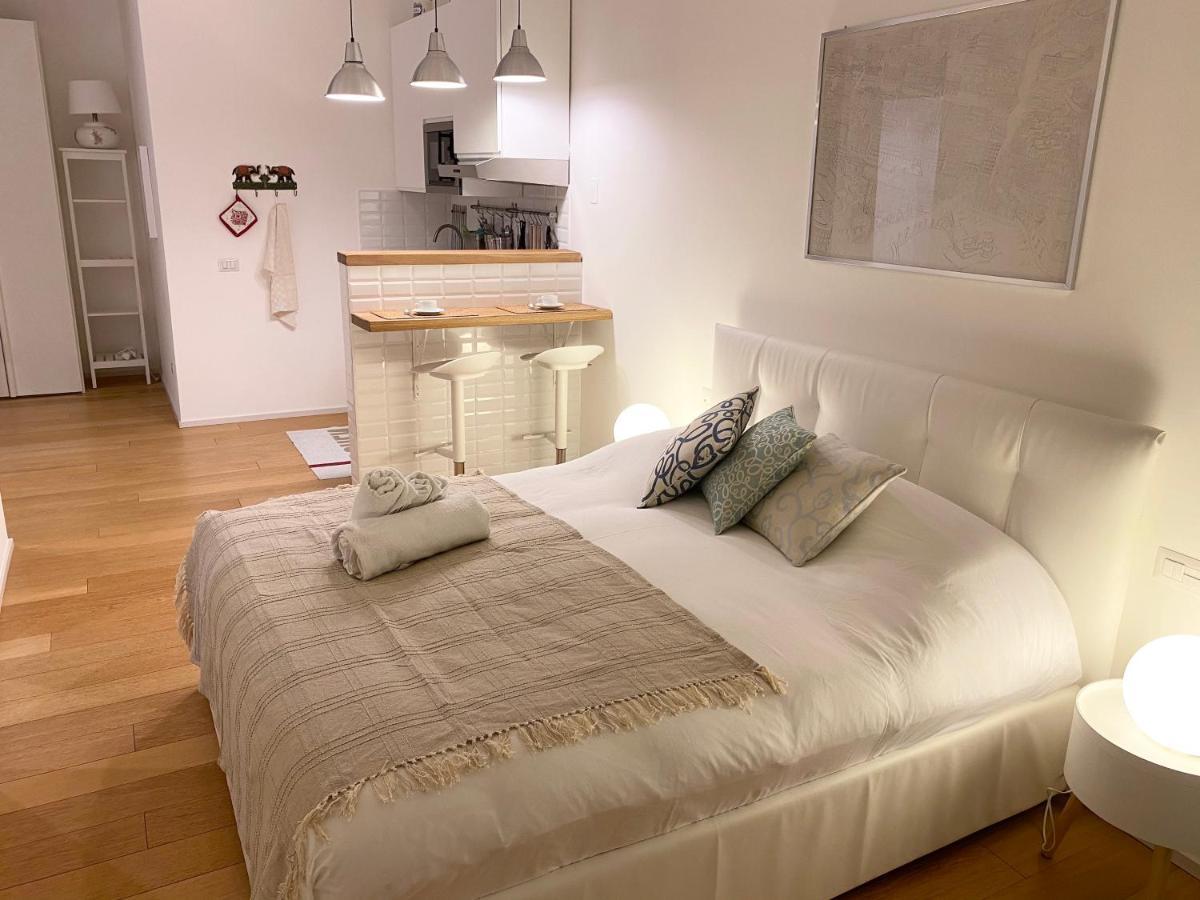 Repubblica One Room Apartment Milan Luaran gambar