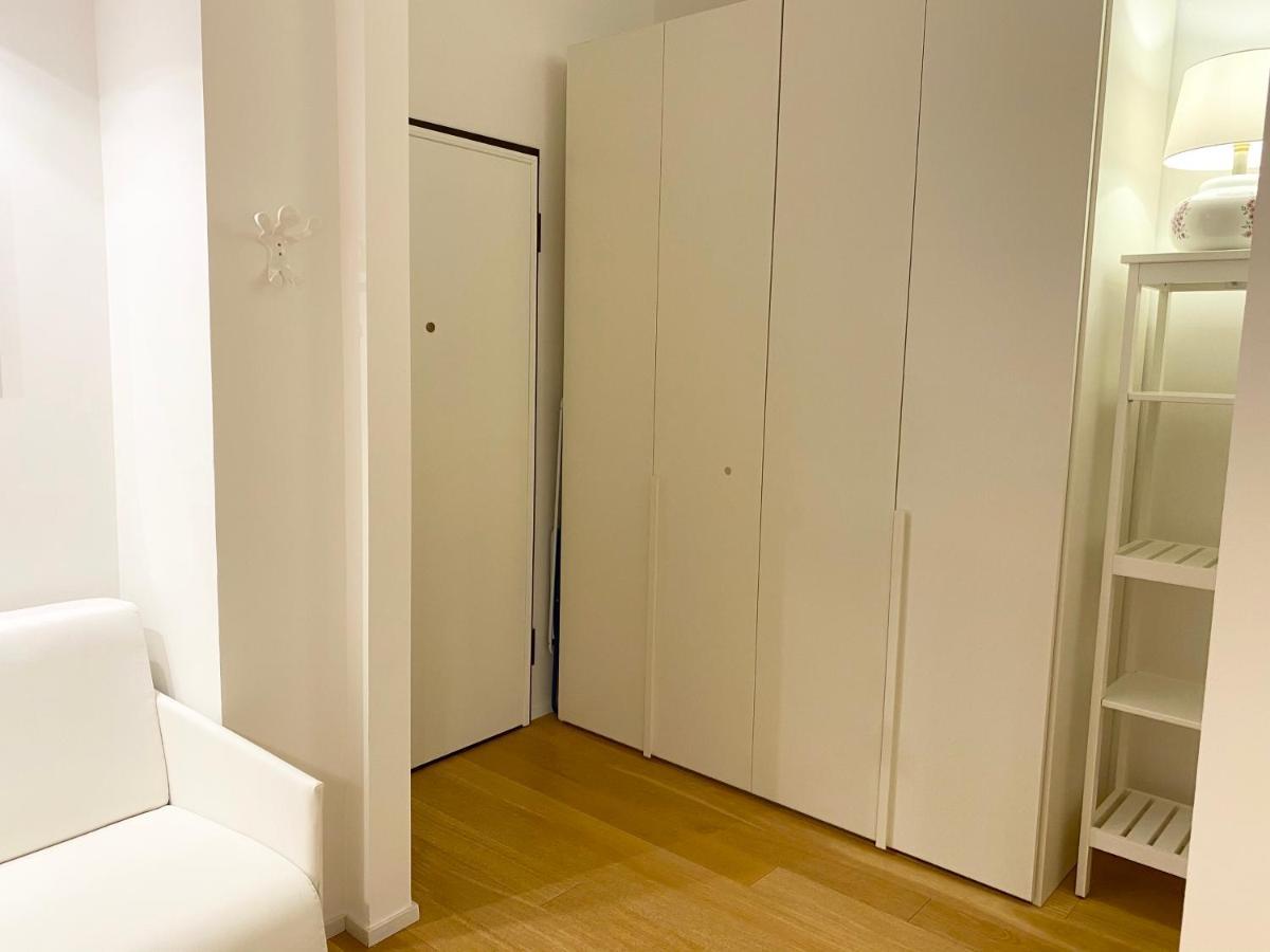 Repubblica One Room Apartment Milan Luaran gambar