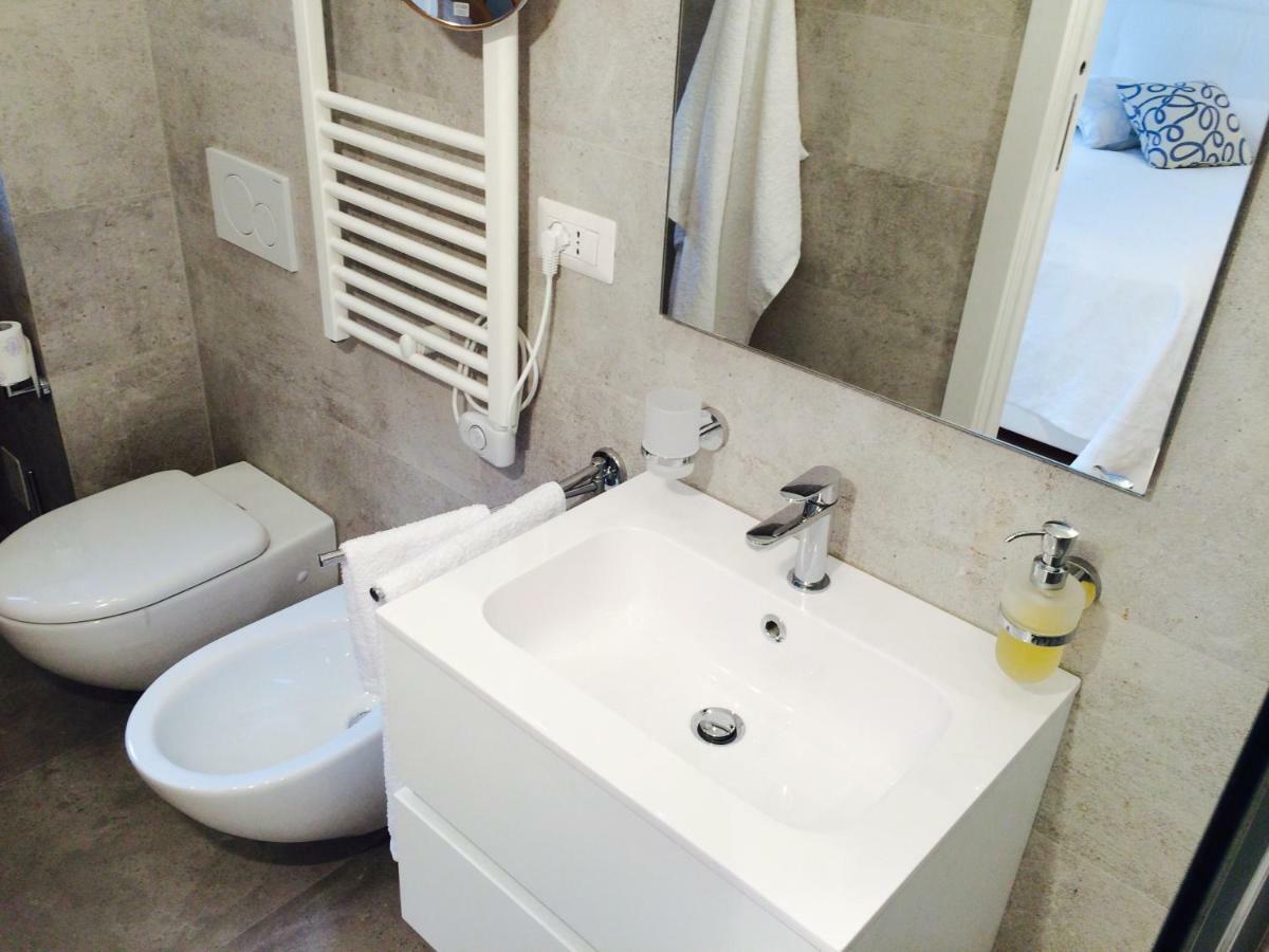 Repubblica One Room Apartment Milan Luaran gambar